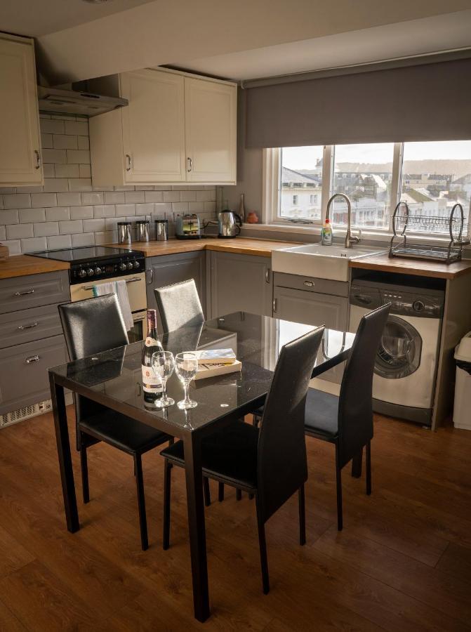 Apartment 4, Cornerhouse Apartments Лландидно Экстерьер фото